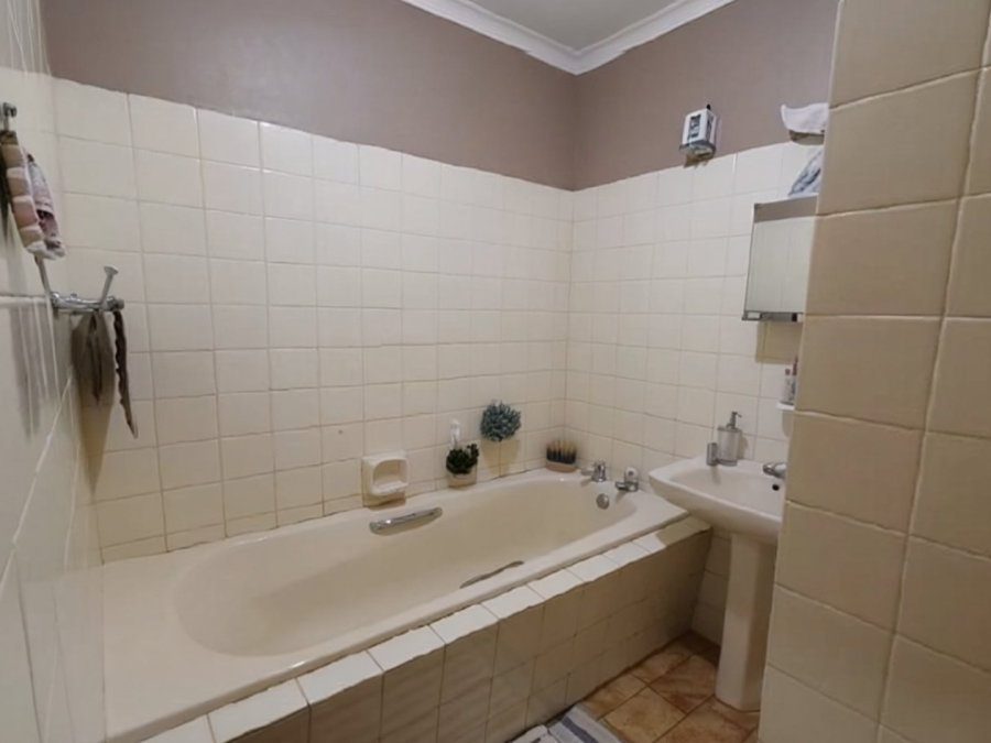 1 Bedroom Property for Sale in Ferreira Free State